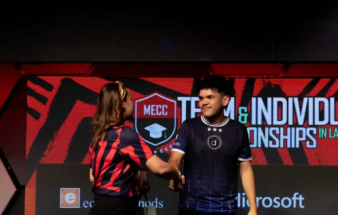 Juan Vicente Olave de la Pontificia Universidad Javeriana Cali