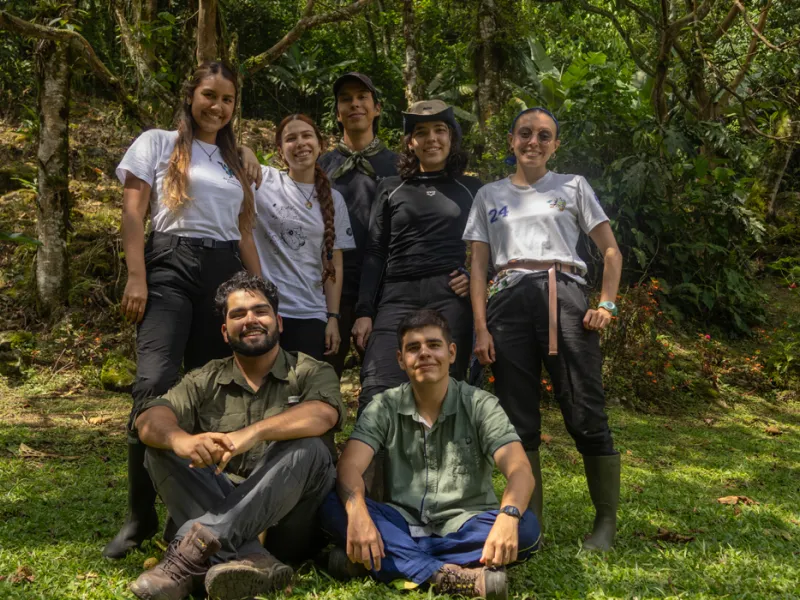 Estudiantes y egresados de Biología en la Fundación Farallones: un legado de conservación