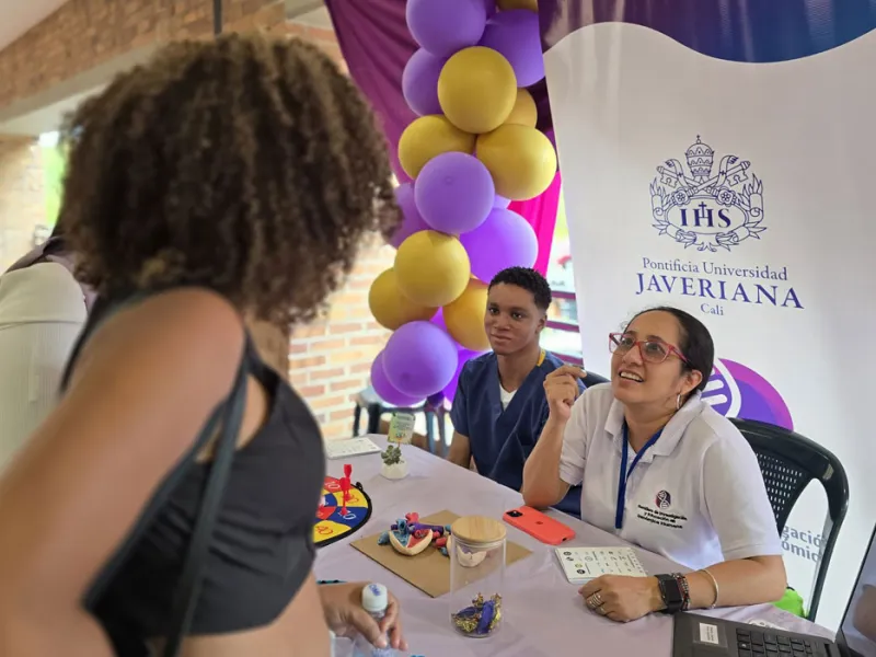 Estudiantes de Medicina compartieron experiencias en su paso hacia la vida profesional Estudiantes de Medicina compartieron experiencias en su paso hacia la vida profesional