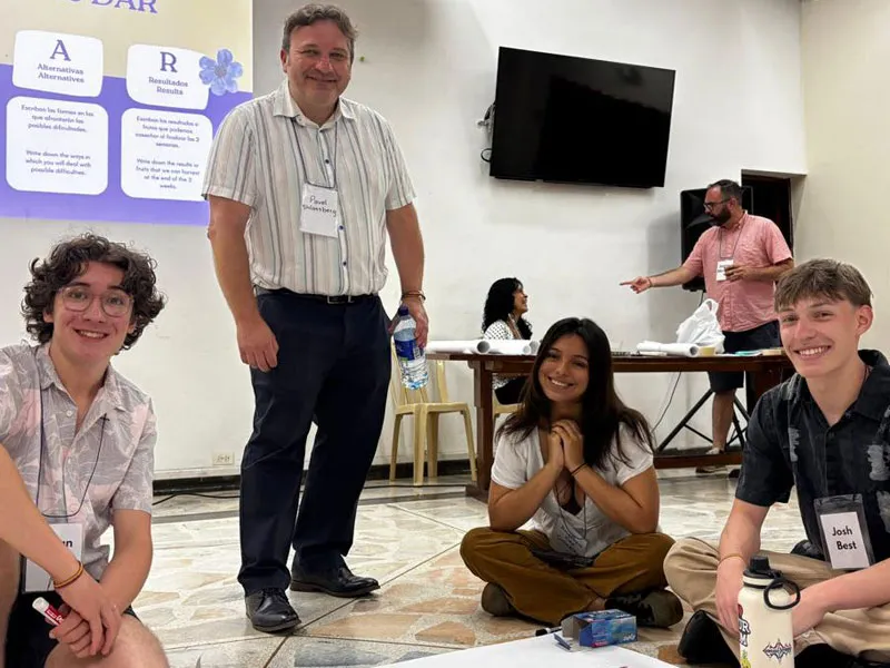 Liderazgo, comunicación y paz, un curso que transforma realidades con estudiantes de Gonzaga University Liderazgo, comunicación y paz, un curso que transforma realidades con estudiantes de Gonzaga University